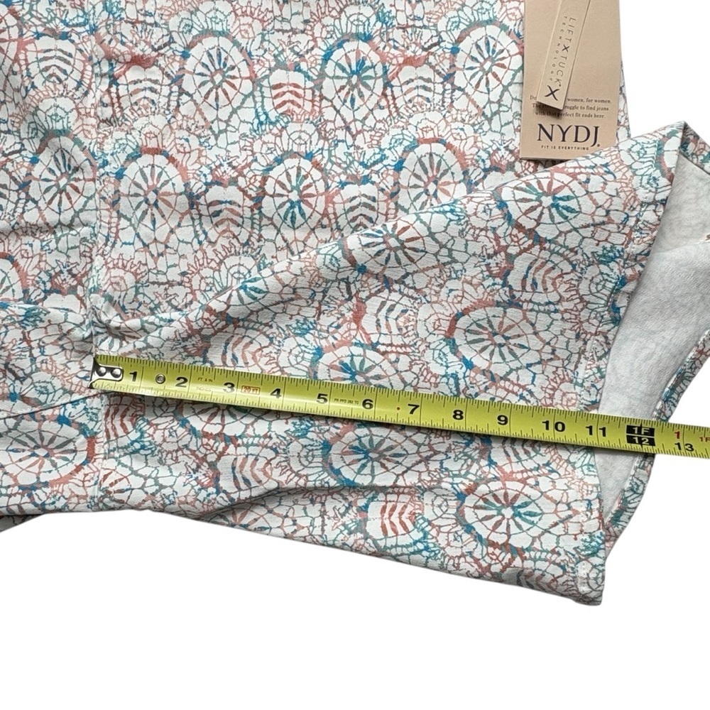 NYDJ Briella Denim Bermuda Shorts Sz 22W Dreamcatcher Print Lift Tuck 5 Pocket - Picture 7 of 13